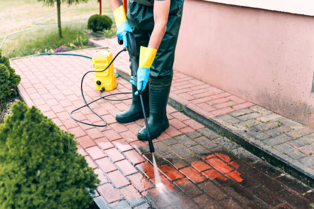 Best Pool Deck Cleaning  in Manorhaven, NY